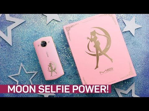 Sailor Moon phone vanquishes evil, takes great selfies - UCOmcA3f_RrH6b9NmcNa4tdg