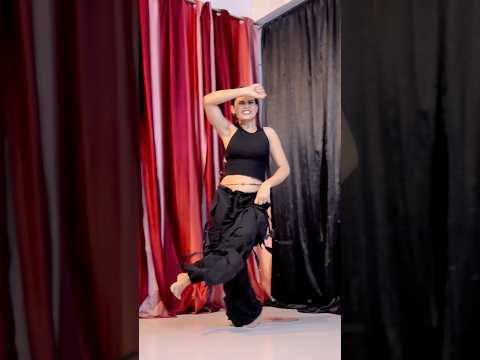 Umar baye 18 saal 🥰😍… #bhojpuri #dance #foryou #viralvideo #youtubeshorts #ytshorts ✅