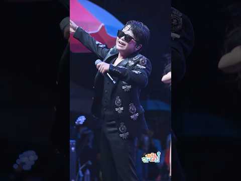 <strong>선글라스</strong> 끼고 아버지의 강 부르는 #황민호