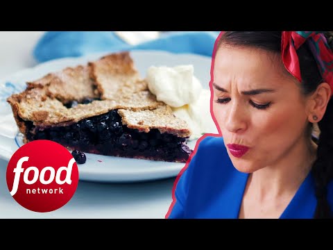 How To Bake A Delicious Homemade Blueberry & Oat Lattice Pie | Rachel Khoo's Simple Pleasures