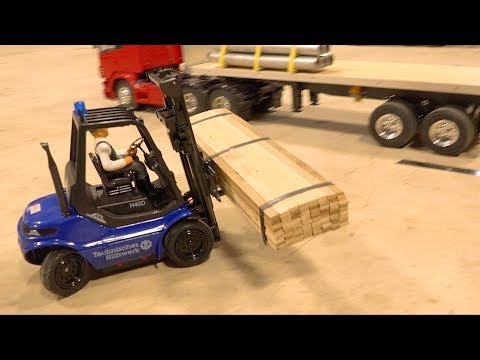 LOADING WARS - BATTLE of the BACKUPS: RC FORKLIFT FIGHTS - UCZS4lGPG6JJs1NdtiHXsABw
