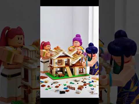 Rumi, Zoey, and Mira Build a House in Roblox #demonhunters #roblox #rumi #zoey #mira