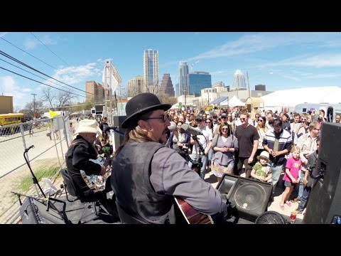 GoPro: Les Claypool's Duo De Twang - UCqhnX4jA0A5paNd1v-zEysw