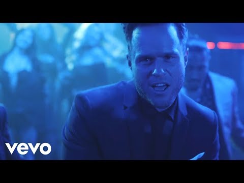 Olly Murs - Moves (Official Video) ft. Snoop Dogg - UCTuoeG42RwJW8y-JU6TFYtw