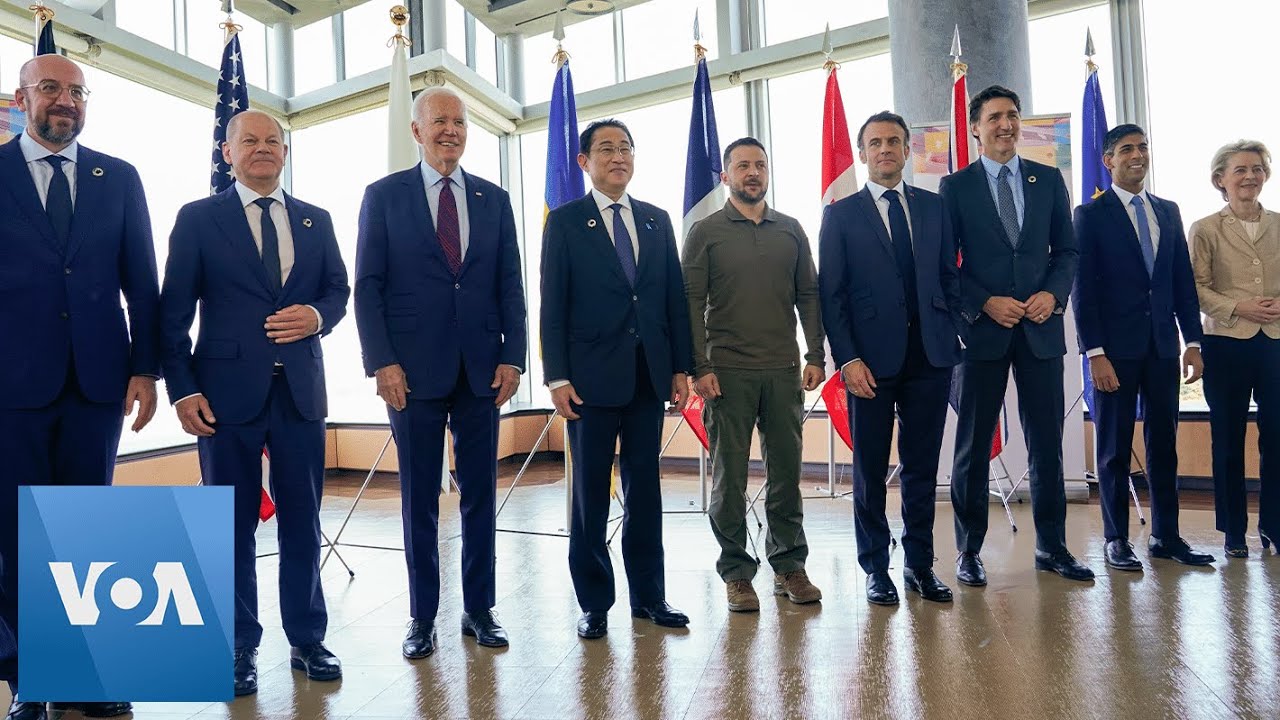 Zelenskyy Poses for Photo with G-7 Leaders in Japan | VOA News