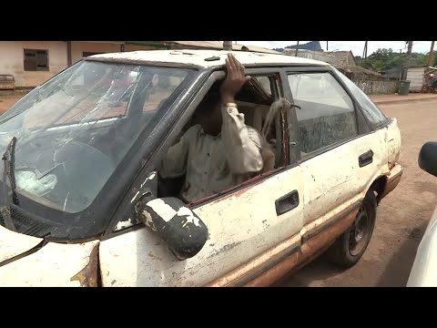 Taxi clando au Cameroun