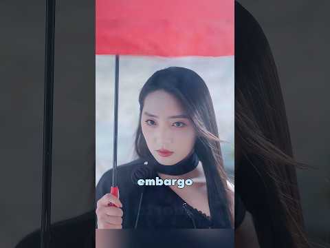 Todos los chicos que se acercan a la chica desaparecen misteriosamente.