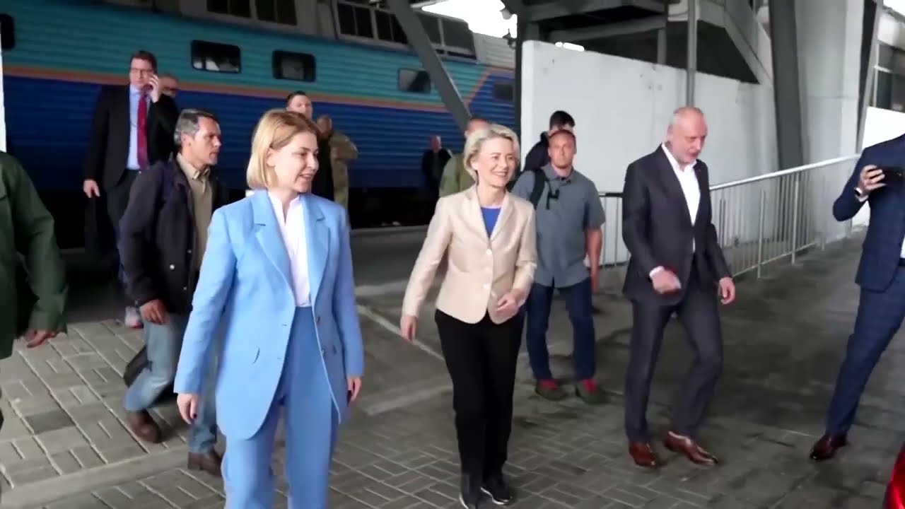 EU’s von der Leyen arrives in Kyiv for visit