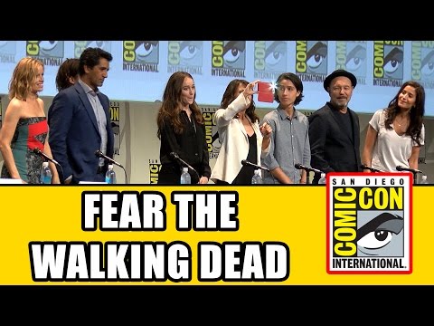 Fear The Walking Dead Comic Con Panel - Cliff Curtis, Alycia Debnam Carey, Frank Dillane - UCS5C4dC1Vc3EzgeDO-Wu3Mg