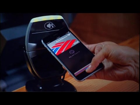 CNET News - Apple turns iPhone 6 into mobile wallet with Apple Pay - UCOmcA3f_RrH6b9NmcNa4tdg