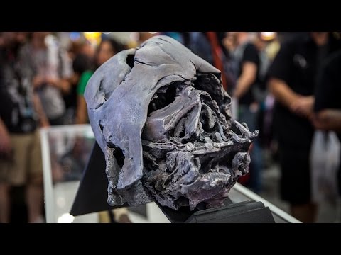 Star Wars: The Force Awakens Prop Replicas! - UCiDJtJKMICpb9B1qf7qjEOA