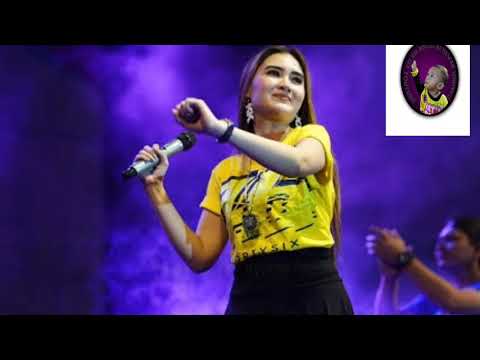 Nella karisma - di tinggal pas sayang sayange lirik/lyrics
