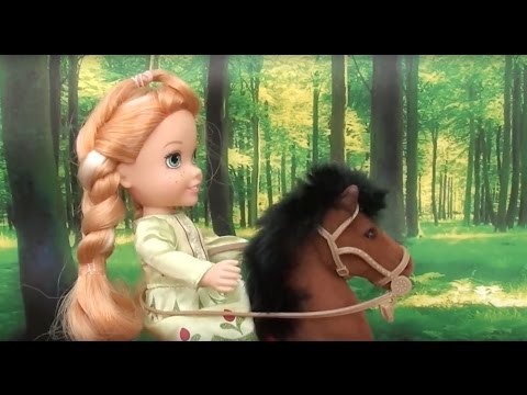 Elsa and Anna toddlers horse riding with Barbie and Chelsea - UCB5mq0ucfGe9dNCIC0s41QQ