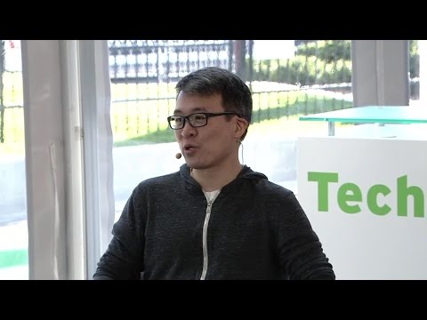 Fitbit Founder James Park | CES 2015 - UCCjyq_K1Xwfg8Lndy7lKMpA