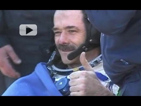 Astronaut Chris Hadfield & Crew Extracted From Soyuz Spacecraft | Video - UCVTomc35agH1SM6kCKzwW_g