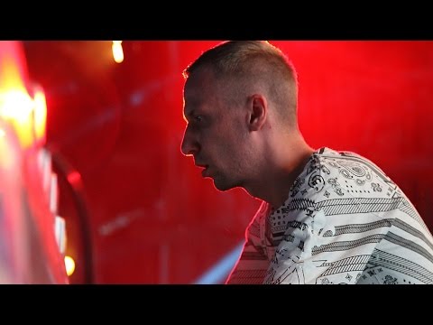 Ten Walls from Radio 1 in Ibiza HD - UC-FQUIVQ-bZiefzBiQAa8Fw