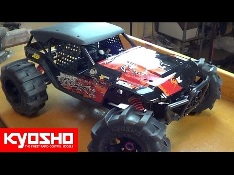 Unboxing / Review: Kyosho FOXX ReadySet Nitro Monster Truck - UC2SseQBoUO4wG1RgpYu2RwA