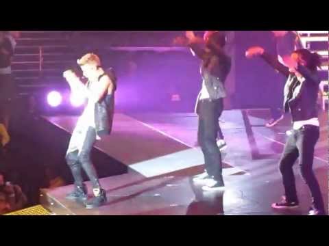 Justin Bieber - Out Of Town Girl, Manchester.