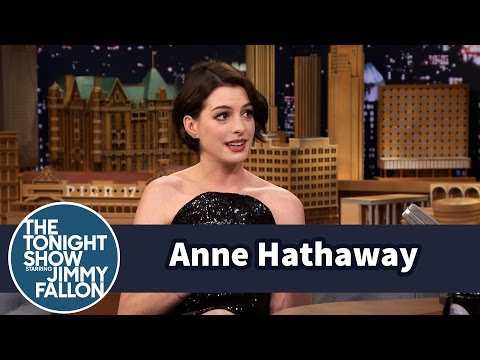 Anne Hathaway Crashed a Party with Matthew McConaughey - UC8-Th83bH_thdKZDJCrn88g