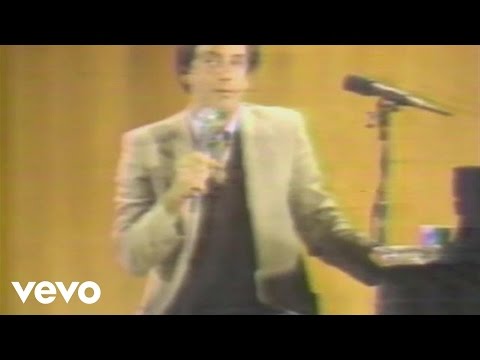 Billy Joel - Q&A: Do You Ever Get Stage Fright? (MTV Night School 1982) - UCELh-8oY4E5UBgapPGl5cAg