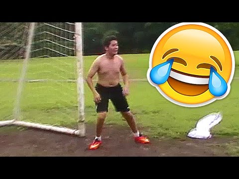 BEST OF - TOP 100 SOCCER FOOTBALL FAILS 2016 - UCC9h3H-sGrvqd2otknZntsQ