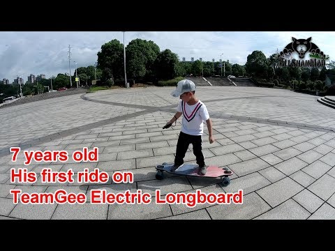 7 years old rides TeamGee Electric Skateboard From Indiegogo Campaign - UCsFctXdFnbeoKpLefdEloEQ