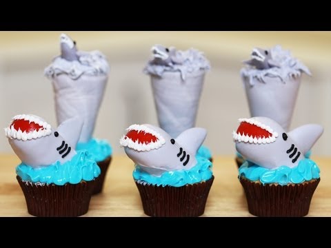 SHARKNADO CUPCAKES - NERDY NUMMIES - SHARK WEEK - UCjwmbv6NE4mOh8Z8VhPUx1Q