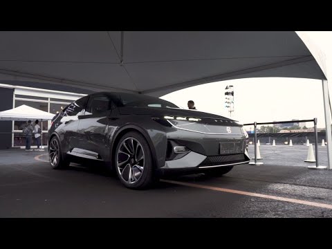 Byton Concept EV first ride - UCddiUEpeqJcYeBxX1IVBKvQ