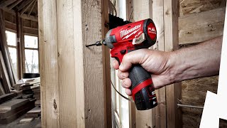 Аккумуляторный ударный винтоверт Milwaukee M12 FQID-0, без аккумулятора и зарядного устройства video