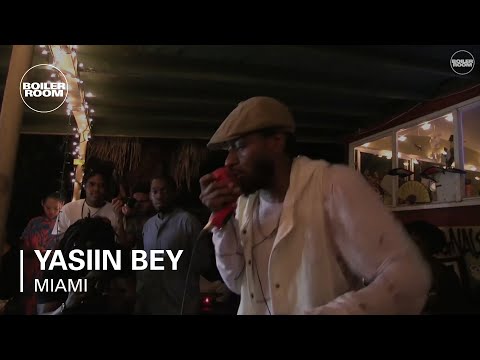 Yasiin Bey performs "No Time To Pretend" at Art Basel - UCGBpxWJr9FNOcFYA5GkKrMg