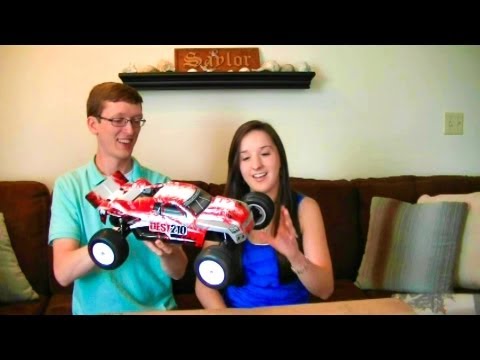 DEST210 UNBOXING - Team Durango DEST 210 1/10th Scale 2WD Electric Stadium Truck Race Ready RTR - UCYWhRC3xtD_acDIZdr53huA