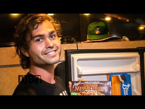 In Hearts Wake - BUS INVADERS Ep. 1065 [Warped Edition 2016] - UCybDimFZ3eoUQxSArdqCe9g