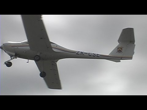 Dymond Katana crosswind landing in turbulent conditions at Tokoroa - UCQ2sg7vS7JkxKwtZuFZzn-g