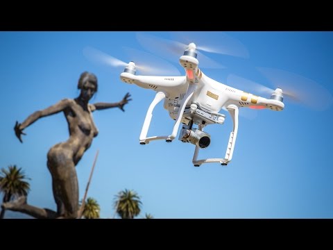 Hands-On with DJI's Phantom 3 Professional Quadcopter Drone! - UCiDJtJKMICpb9B1qf7qjEOA