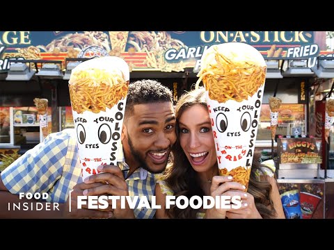 LA County Fair: Giant Curly Fry Cone & Chicken And Waffle On A Stick | Festival Foodies - UCHJuQZuzapBh-CuhRYxIZrg