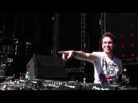 Hardwell live at Ultra Music Festival - HD Broadcast by UMF.TV (FREE LIVESET DOWNLOAD!) - UCPT5Q93YbgJ_7du1gV7UHQQ