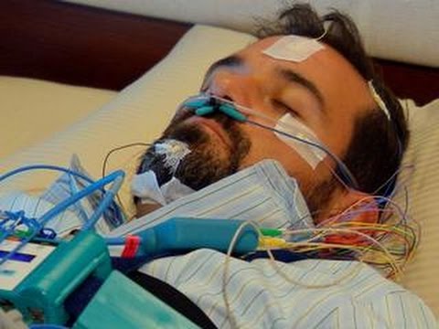 CNET News - How accurately do fitness trackers monitor sleep? - UCOmcA3f_RrH6b9NmcNa4tdg