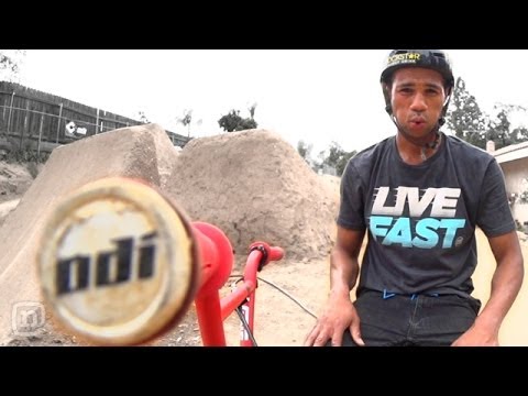 How TJ Ellis Customizes His Free Agent Lodus BMX Bike: Crooked World BMX - UCsert8exifX1uUnqaoY3dqA