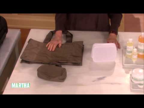 How to Pack a Suitcase⎢Martha Stewart - UC6JBm9OAkpI6NUBV_NsLxTA