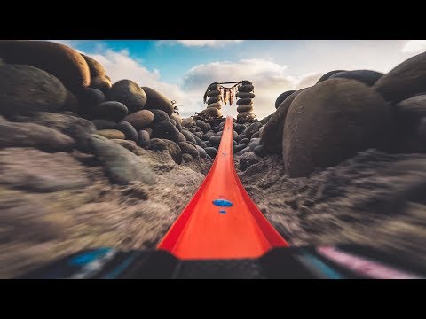 GoPro x Hot Wheels: Beach Run POV - UCqhnX4jA0A5paNd1v-zEysw