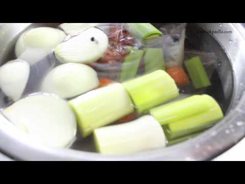 Fumet. Caldo de pescado. Fish stock. Caldo para paella. Broth for paella