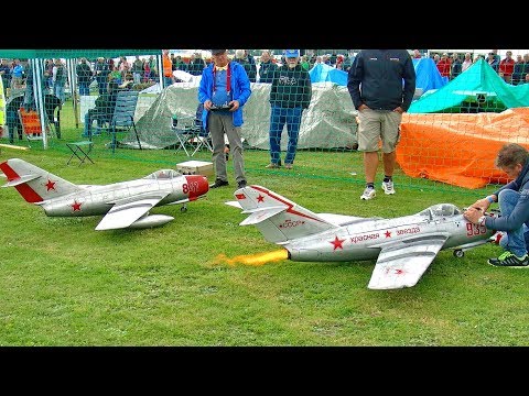 2X MIG-15 SCALE MODEL TURBINE JET AMAZINGLY MODELS FLIGHT DEMONSTRATION - UCH6AYUbtonG7OTskda1_slQ