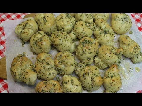 Pizza Dough Garlic Knots ~ Garlic Knots Recipe ~ Pizzeria Style Garlic Knots ~  Noreen's Kitchen - UCt4JkHmgAq1EnQc1Cc5M4xw