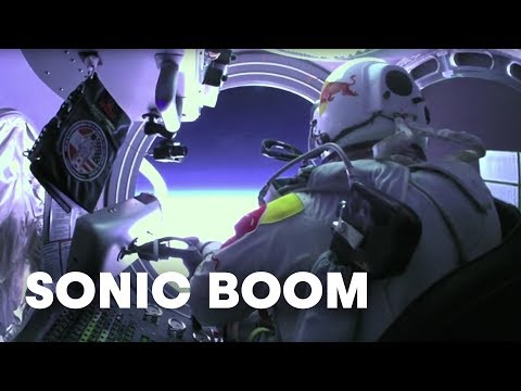 Felix Baumgartner's sonic boom captured from the ground - UCblfuW_4rakIf2h6aqANefA