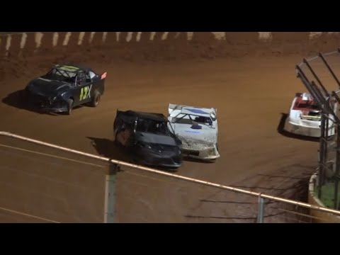 Stock 4b at Winder Barrow Speedway 8/16/2025 - dirt track racing video image