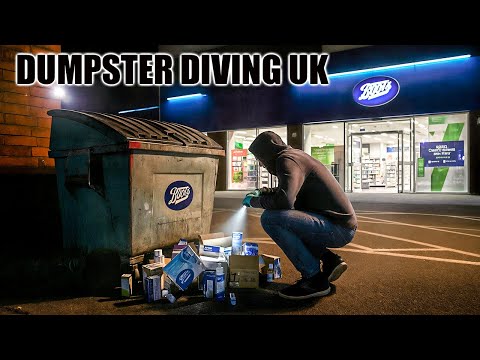 I SCORED £300 AT BOOTS BY DUMPSTER DIVING AT UK RETAIL PARKS