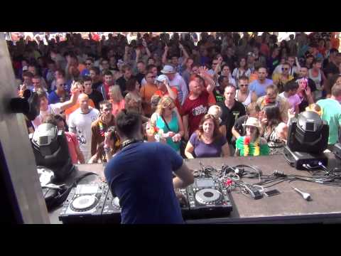 Driftmoon (FULL LIVE SET) @ Luminosity Beach Festival 05-07-2014 - UCoYWTLuE8ne56rR0WMSjEMA