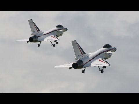 ① GERMAN RC JET TURBINE 3D VECTORED THRUST DISPLAY TEAM LAVI FIGHTERS (GHENGDU J10) WESTON PARK 2013 - UCMQ5IpqQ9PoRKKJI2HkUxEw