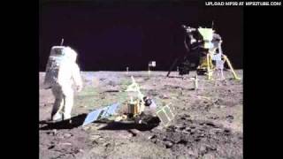 L.E.S. & Frankie Gada - Walking On The Moon (Original Radio Edit)