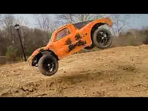 Custom Iron Track Spatha Bashing - Kickin Up Major Dirt and Rocks - Awesome Slow Motion - UCYWhRC3xtD_acDIZdr53huA